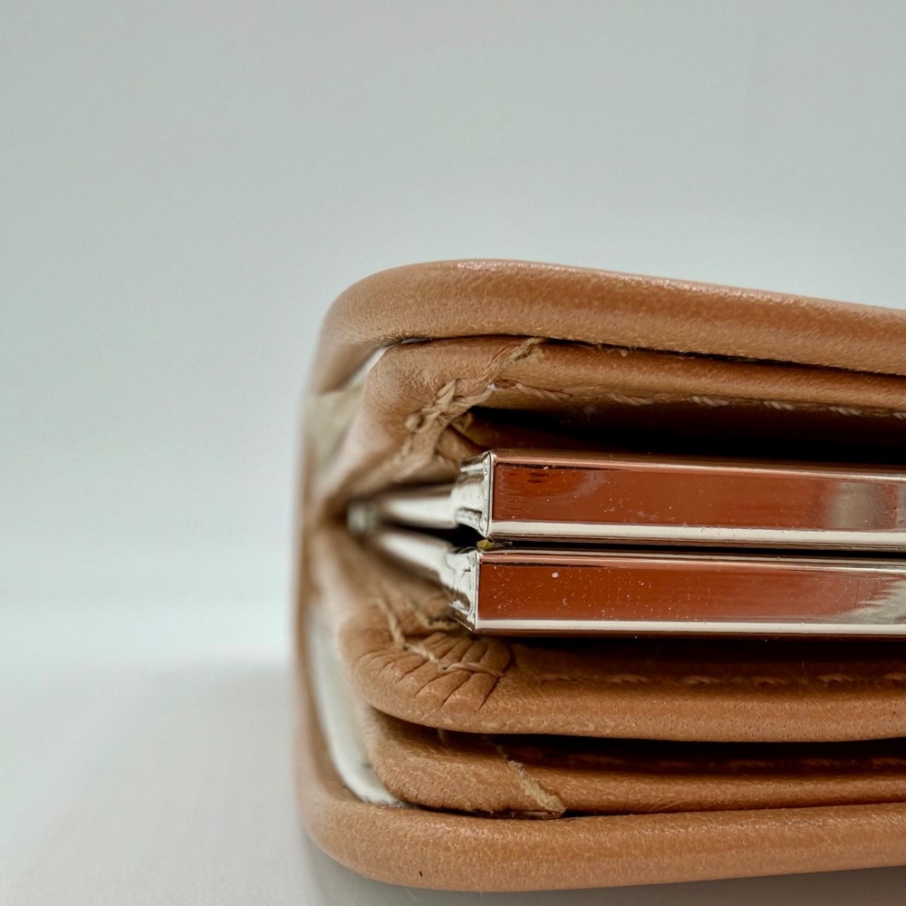 Coach Vintage Framed White and Brown Leather Wallet - Picture 3 of 7